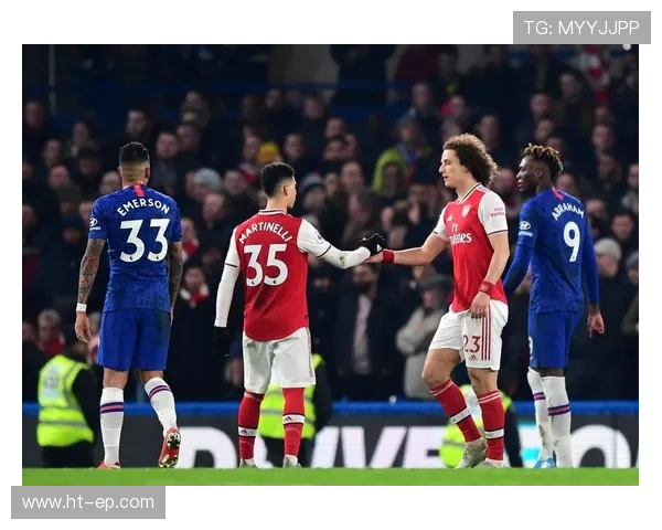 加纳乔 vs 马丁内利：冲击型边锋的不同路径