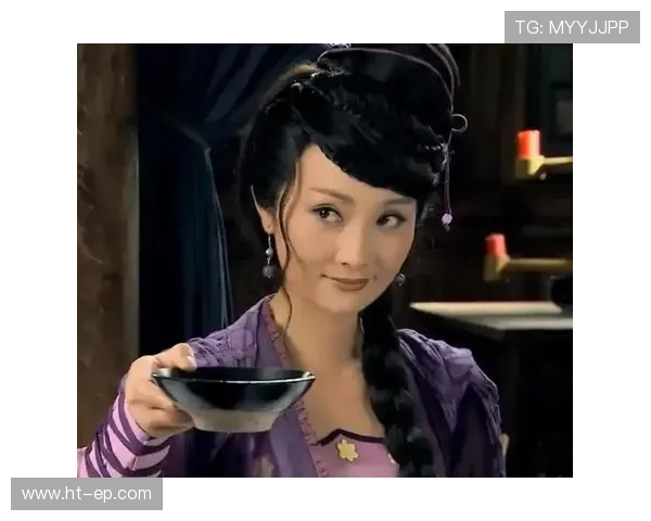 蒋林静家的猫都比我们活得精致